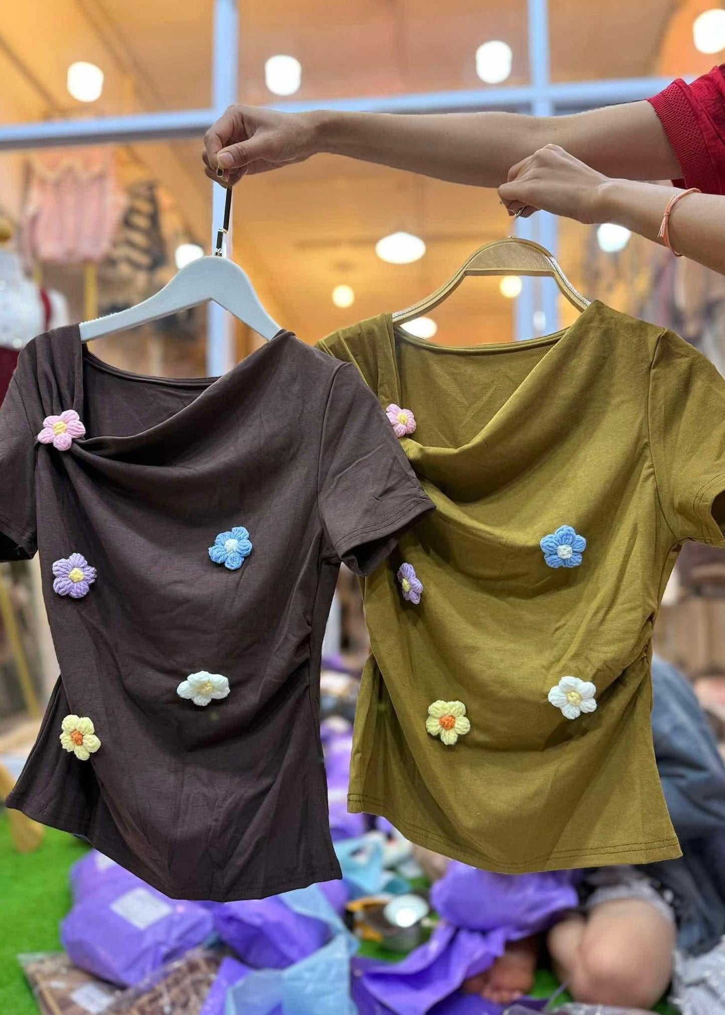 Body fit Top with colorful 3D Flowers
