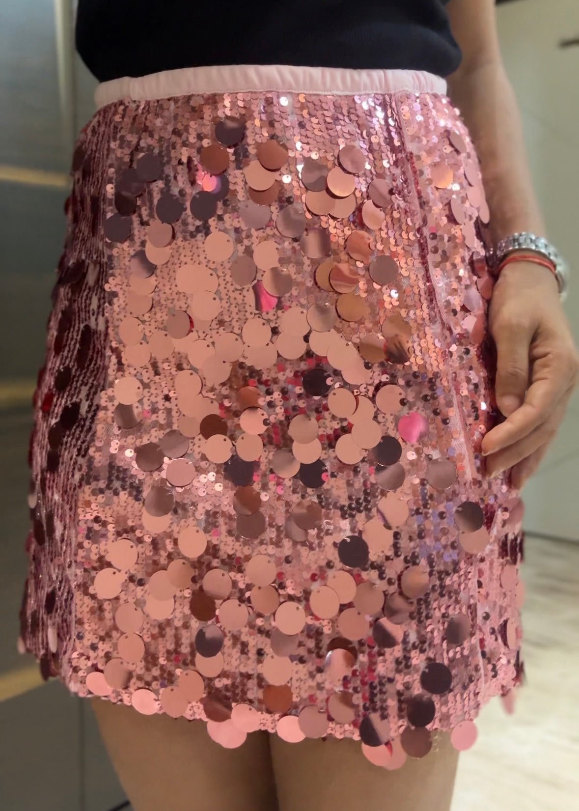 Short Sequins Skirt (pink)