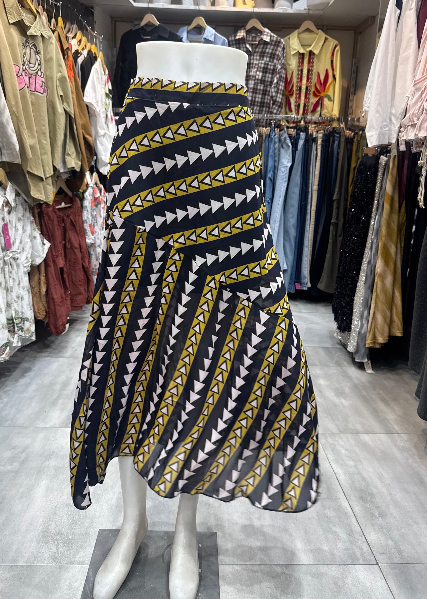 Lightweight Printed Flowy Skirt