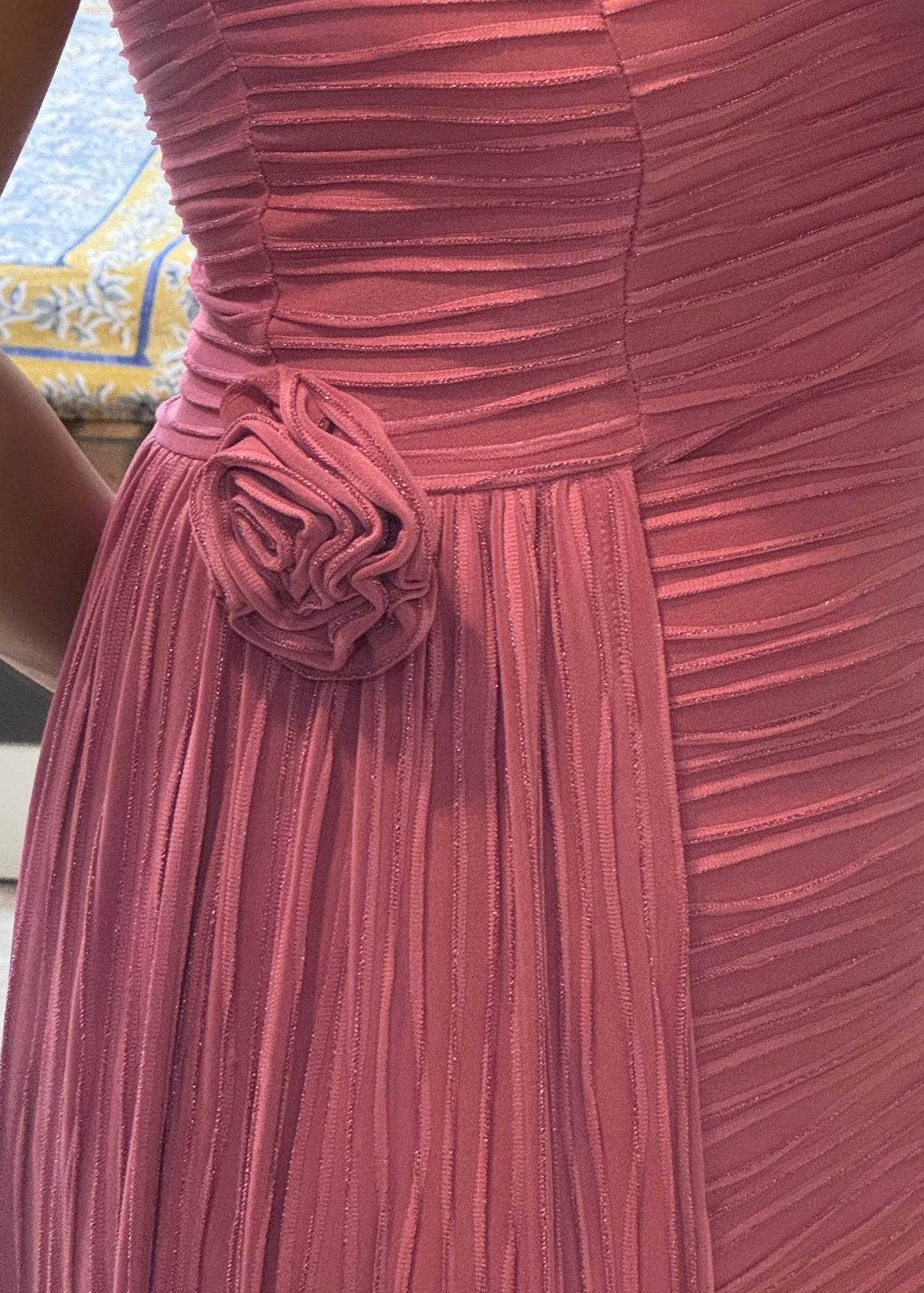 Short Tube Dress with Side Trail