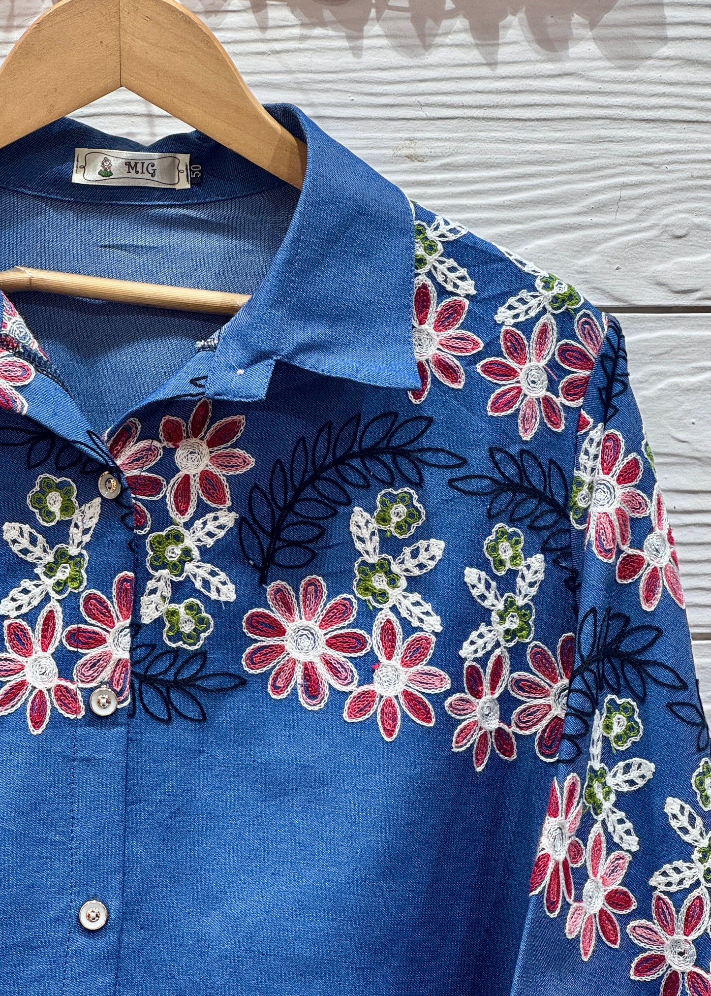 Light Shirt with Floral Embroidery