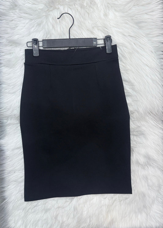 Plain Fitted Knee Length Skirt