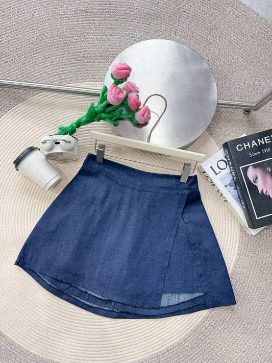 Plus Size Light Denim Skort