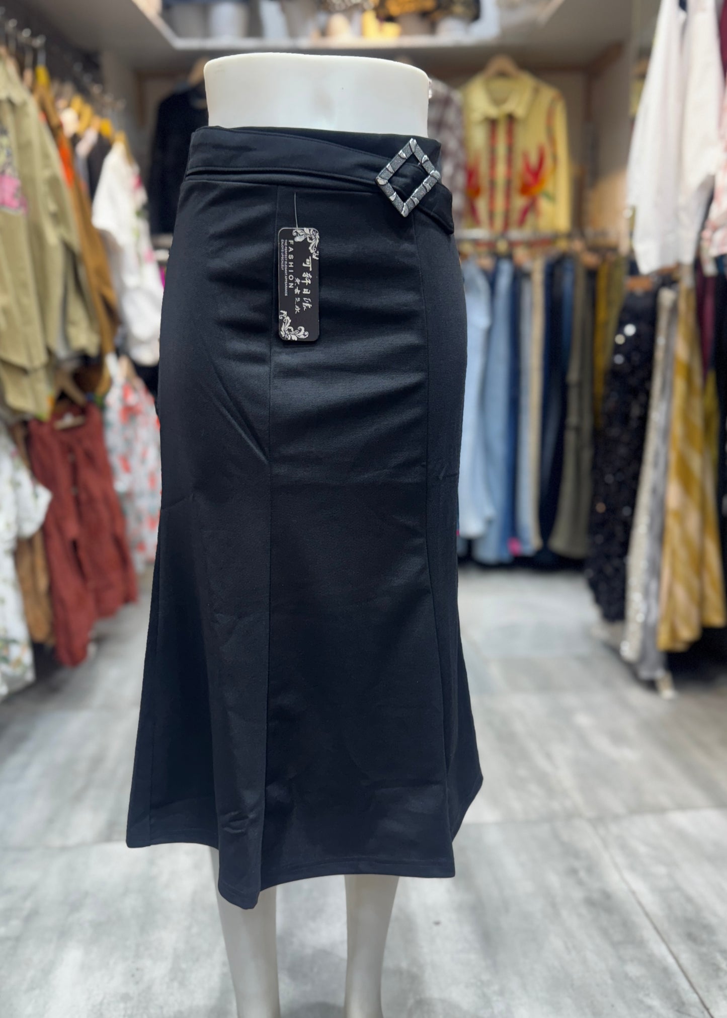 Plain Midi Skirt with Belt