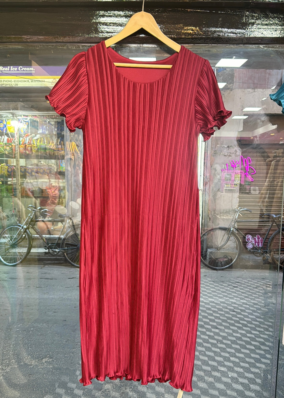 Plain Pleated Midi Dress