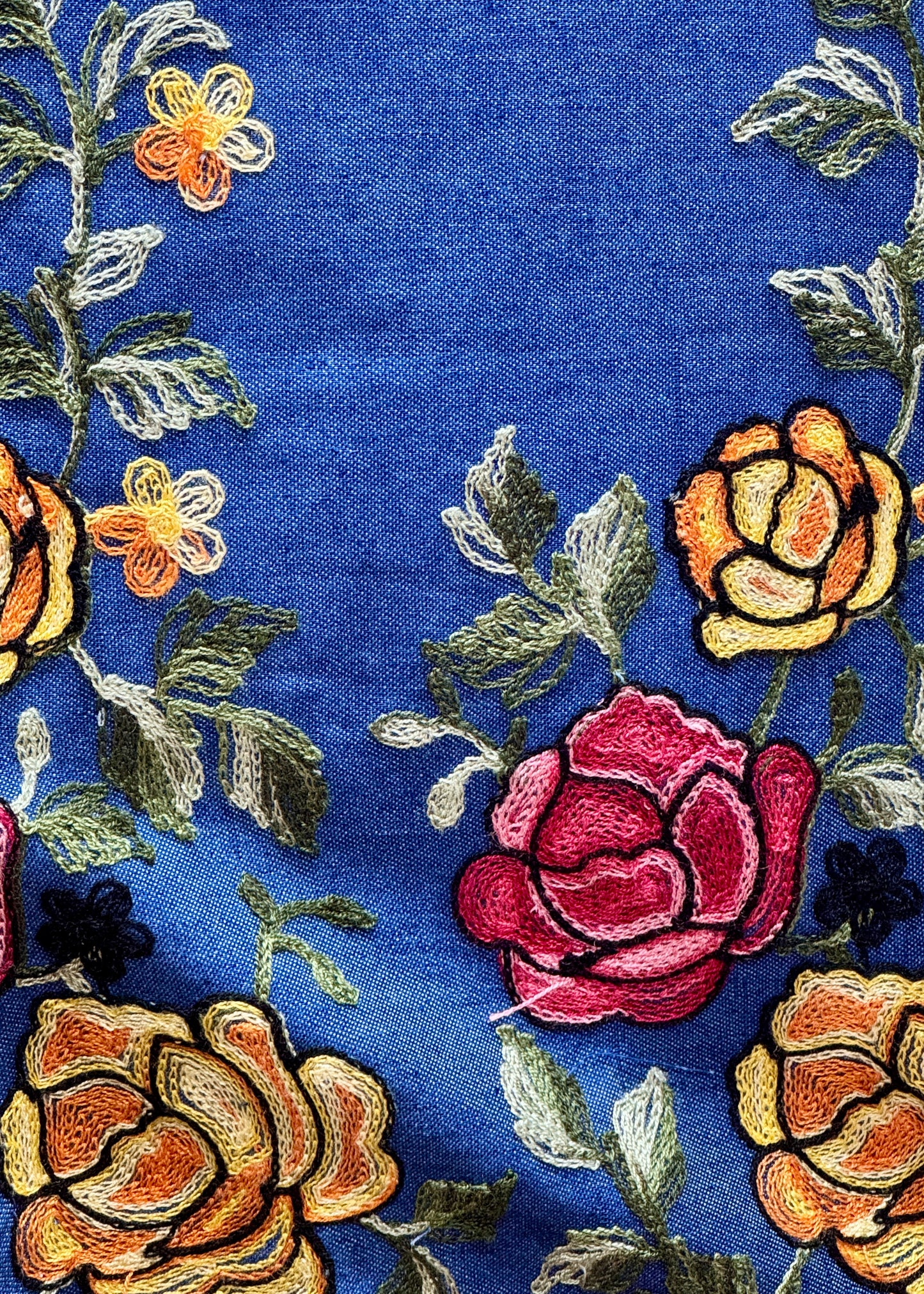 Light Shirt with Rose Embroidery